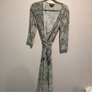 Wrap around dress! Wrap around dresses are classic and super sexy!